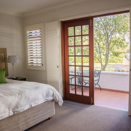 River Meadow Manor Centurion Extérieur photo