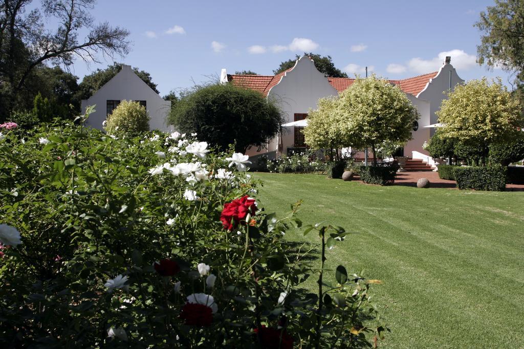 River Meadow Manor Centurion Extérieur photo