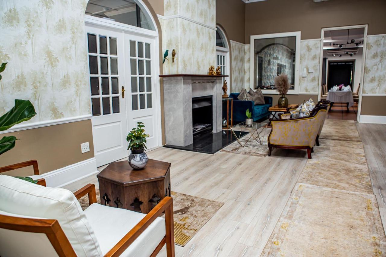 River Meadow Manor Centurion Extérieur photo