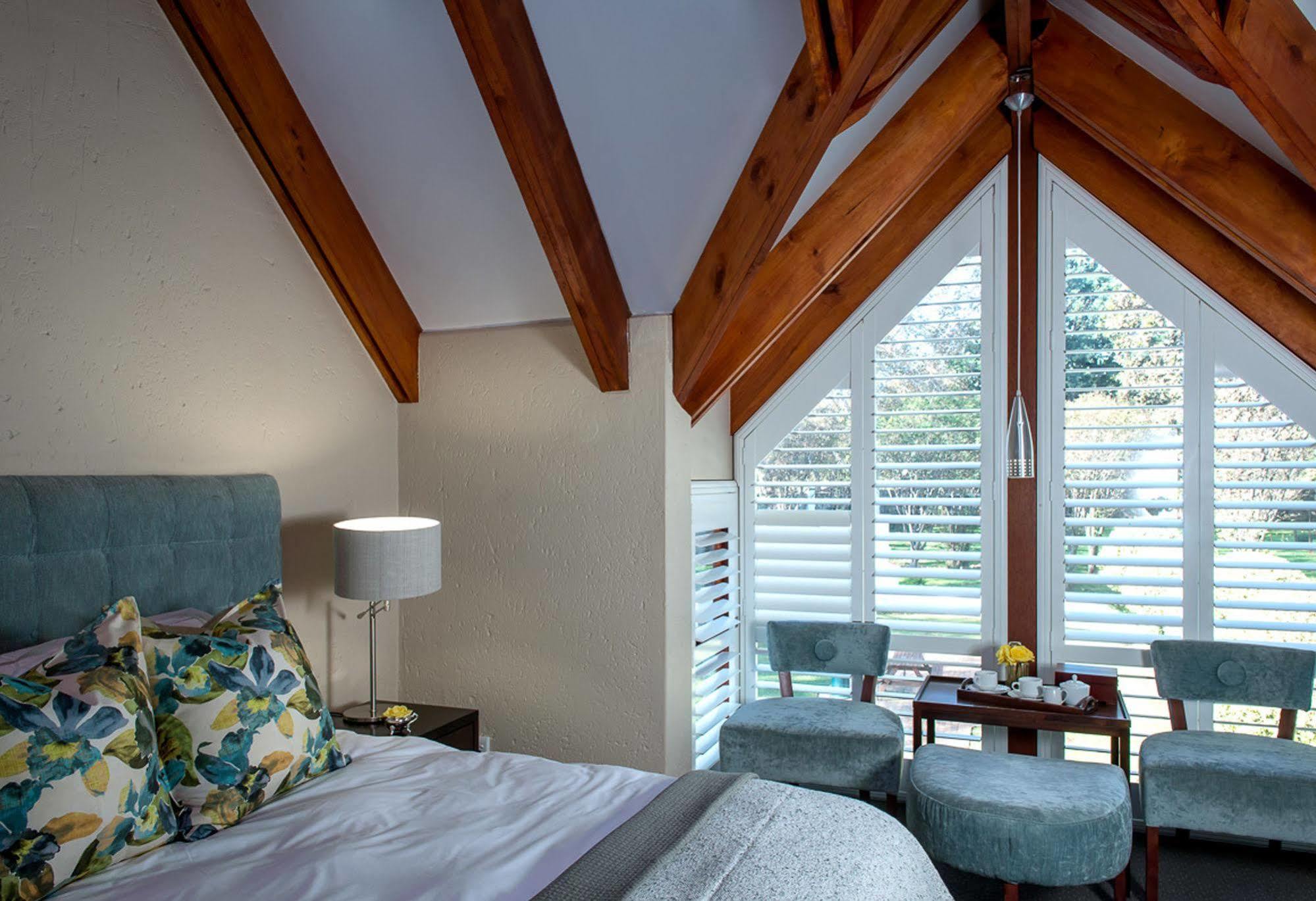 River Meadow Manor Centurion Extérieur photo