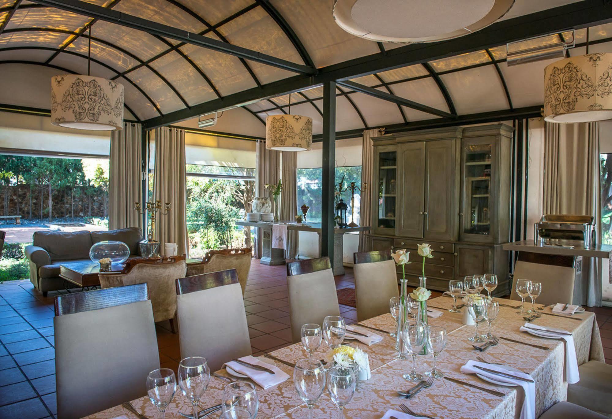 River Meadow Manor Centurion Extérieur photo