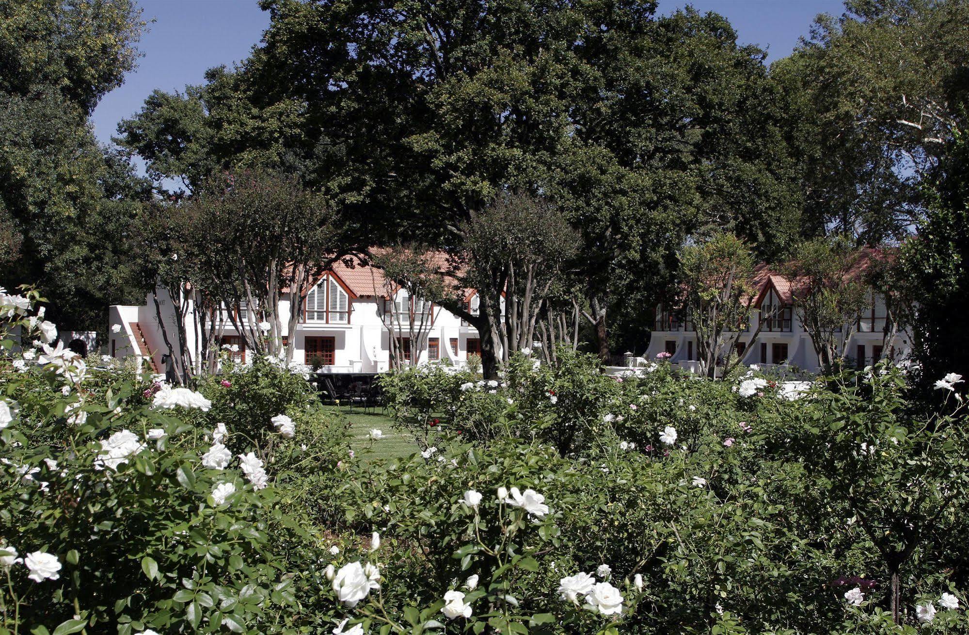 River Meadow Manor Centurion Extérieur photo